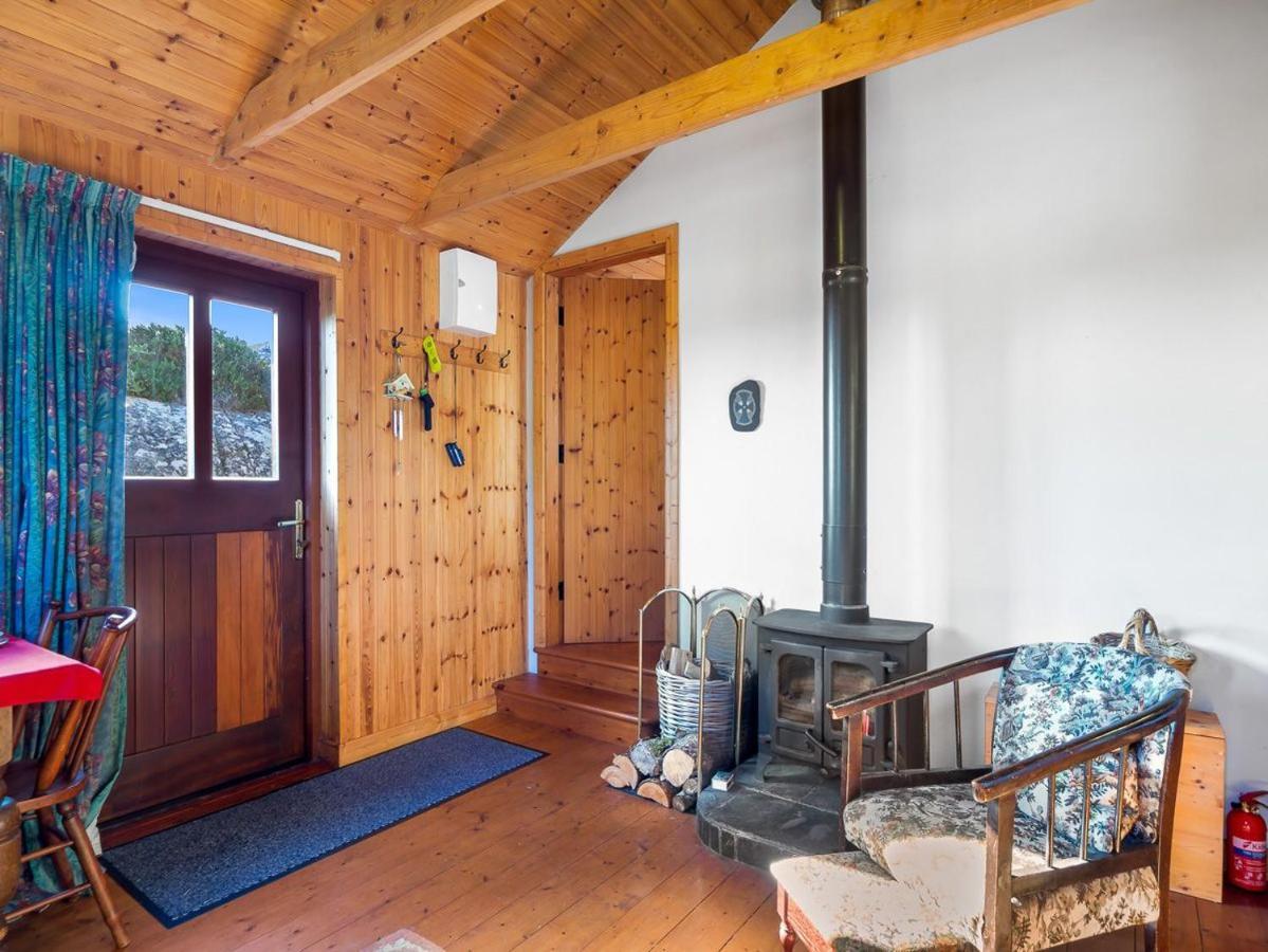 Seaside Log Cabin, Carna Villa Exterior foto